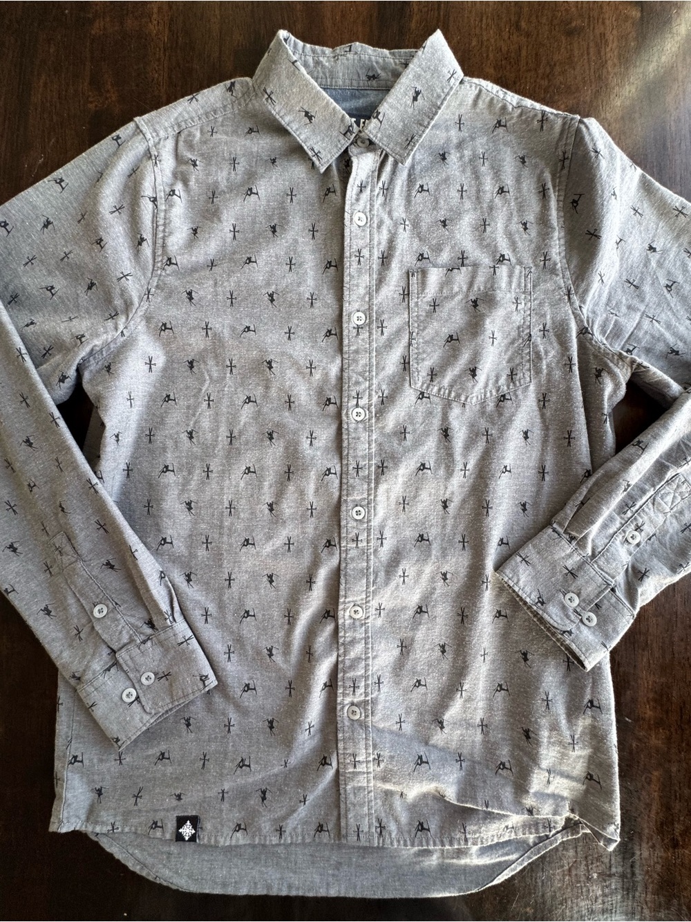 Ski The East gray button-up shirt - medium